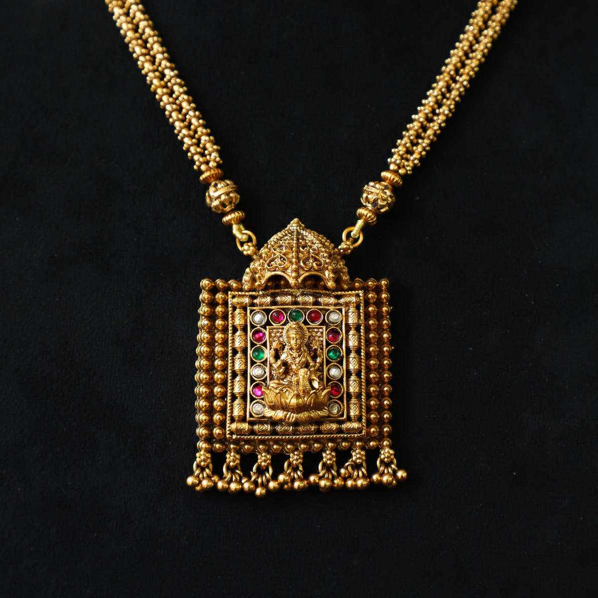 KIAN NECKPIECE
