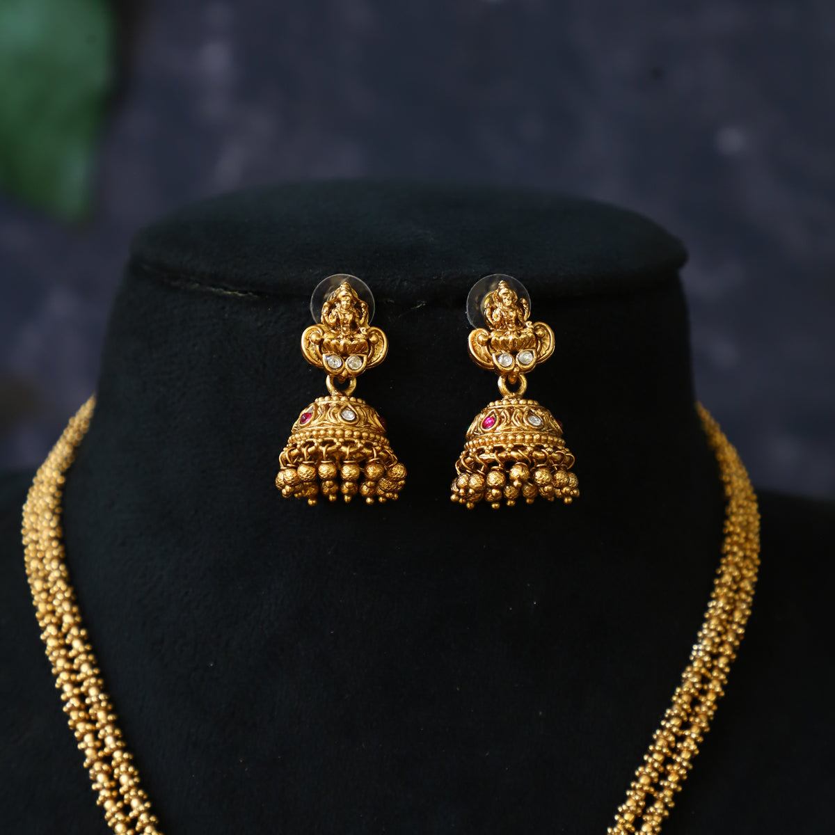 MEHAR NECKPIECE