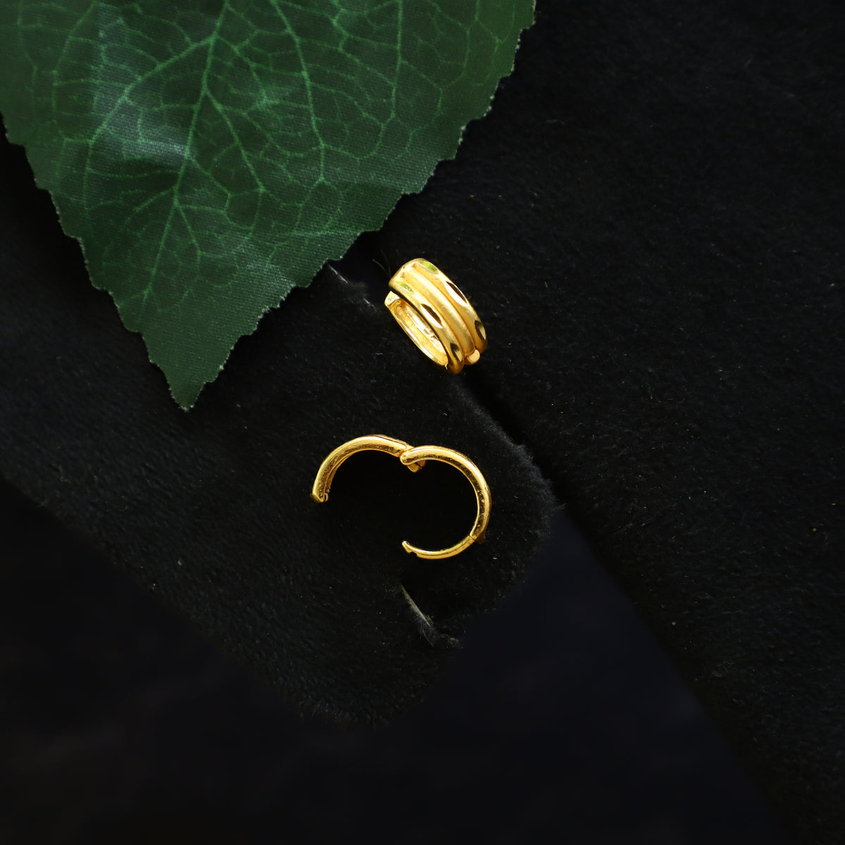 MALA EARRING
