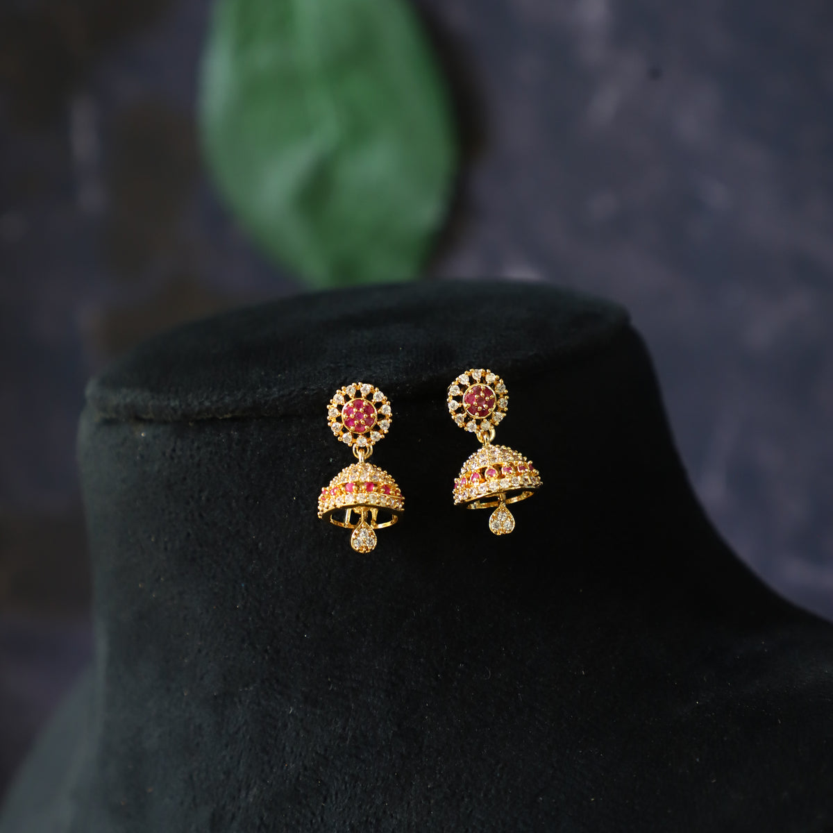BOVNIE EARRING