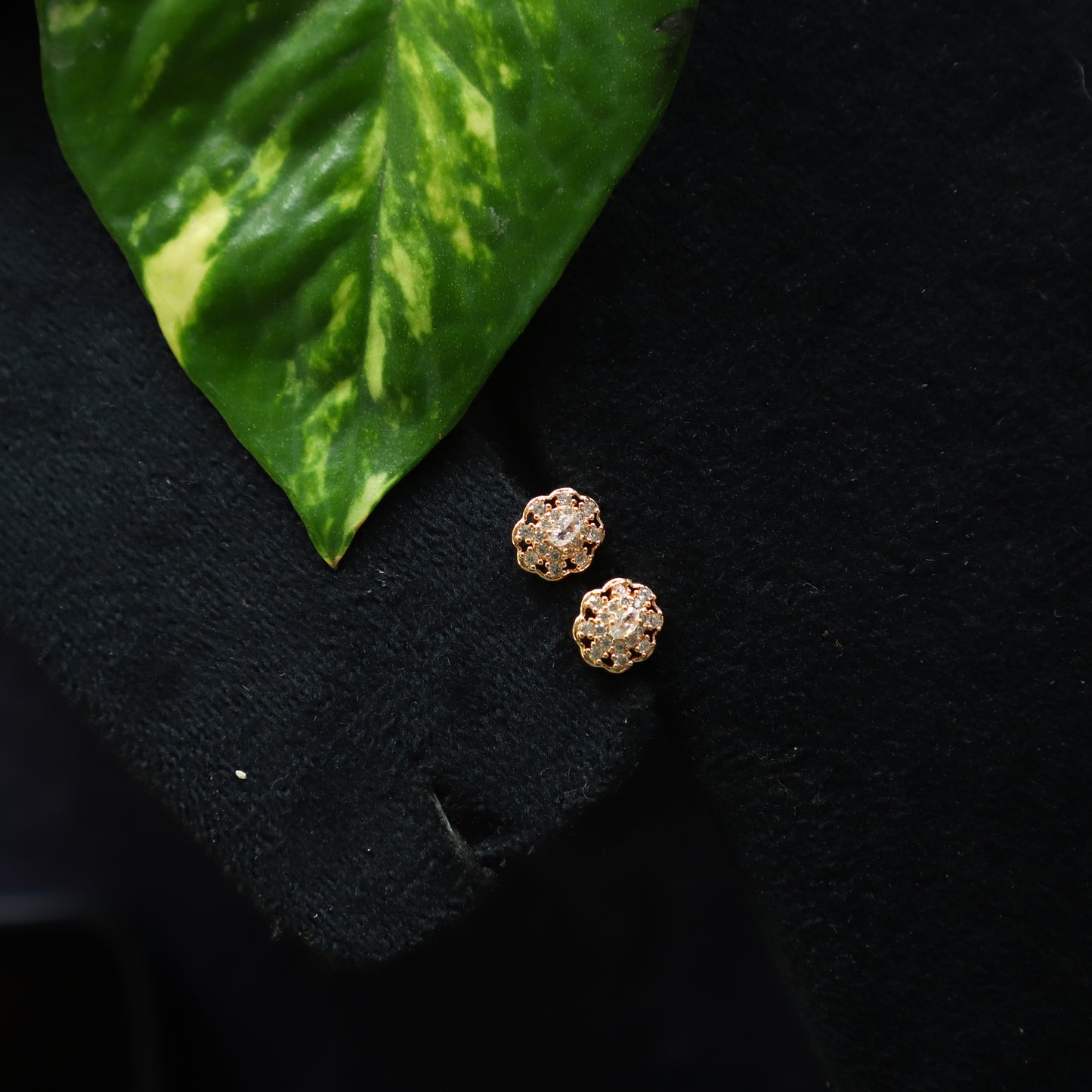 BEE EARRING