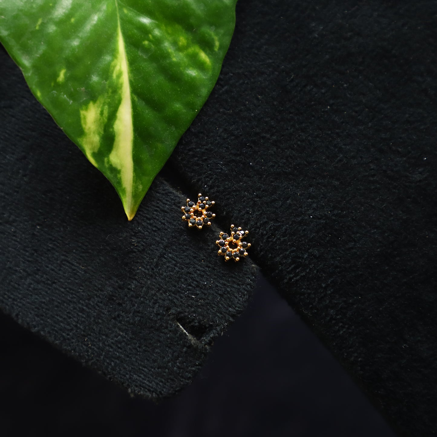 STOOL EARRING