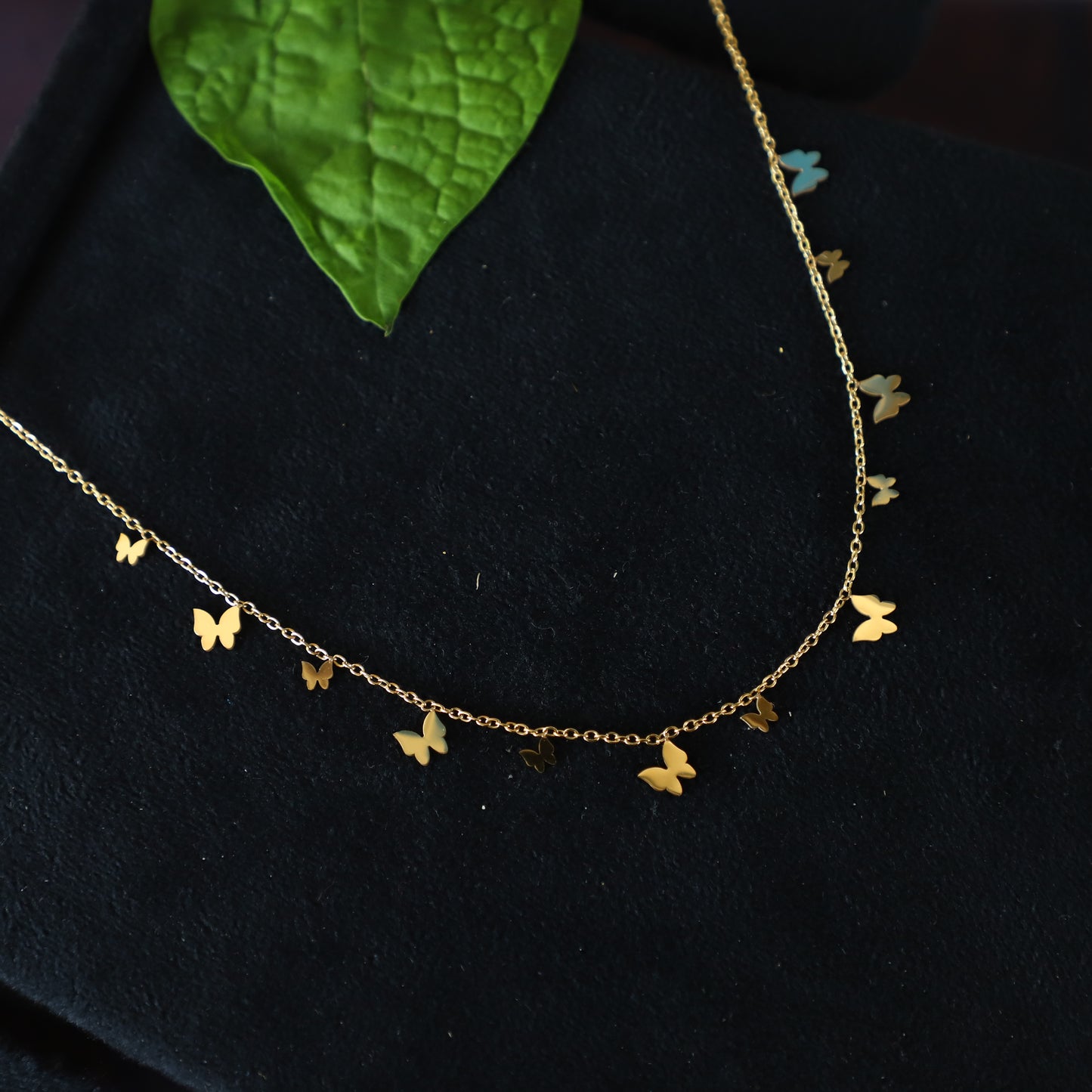 GLOOMY CHAIN
