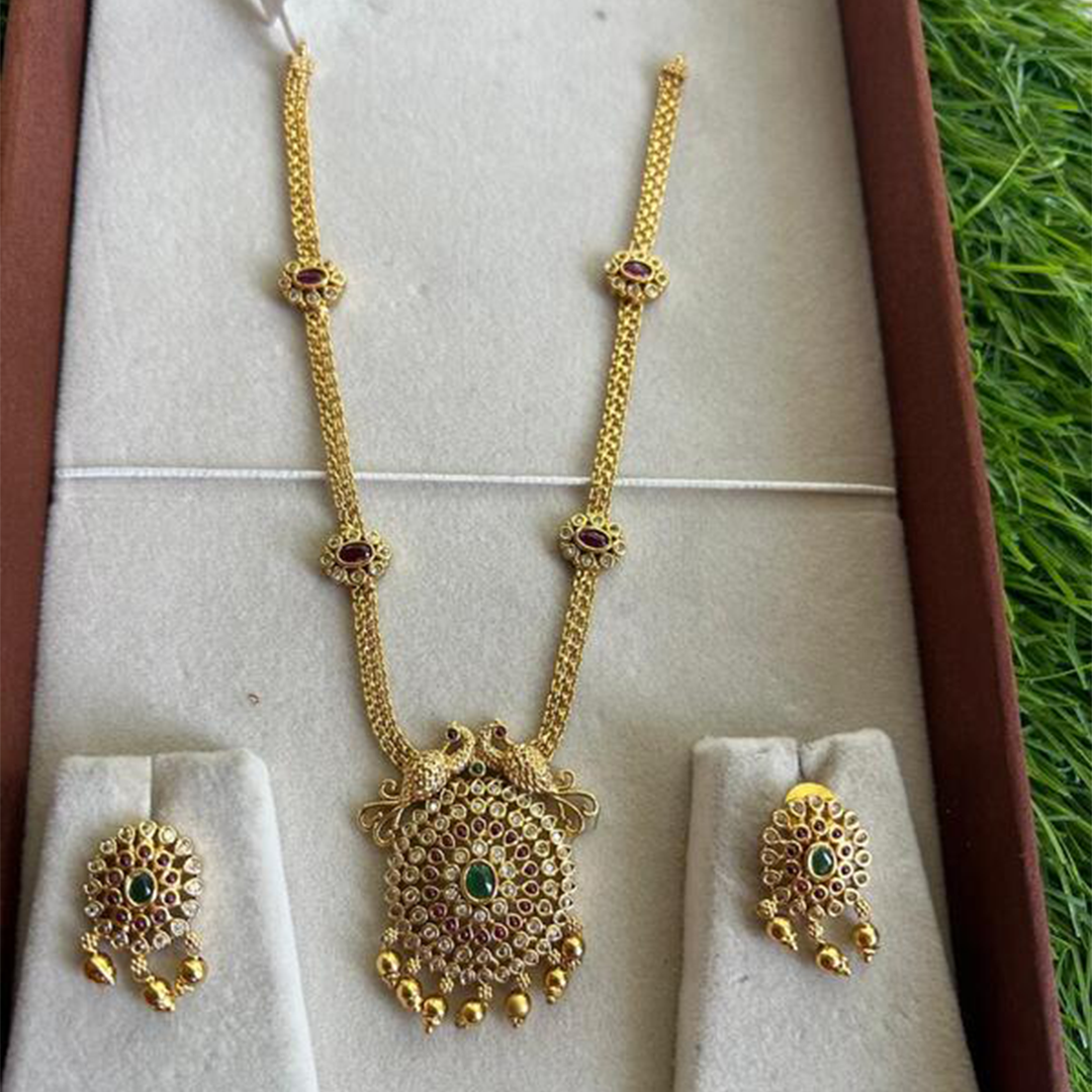 Oval Shape with Unique Multi Stone Neckpiece