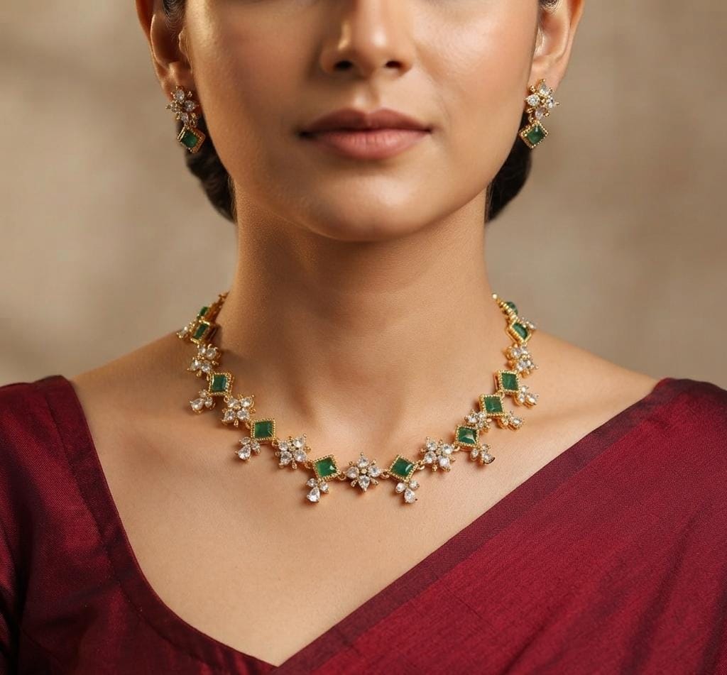 EMERALD NAKSHA NECKPIECE