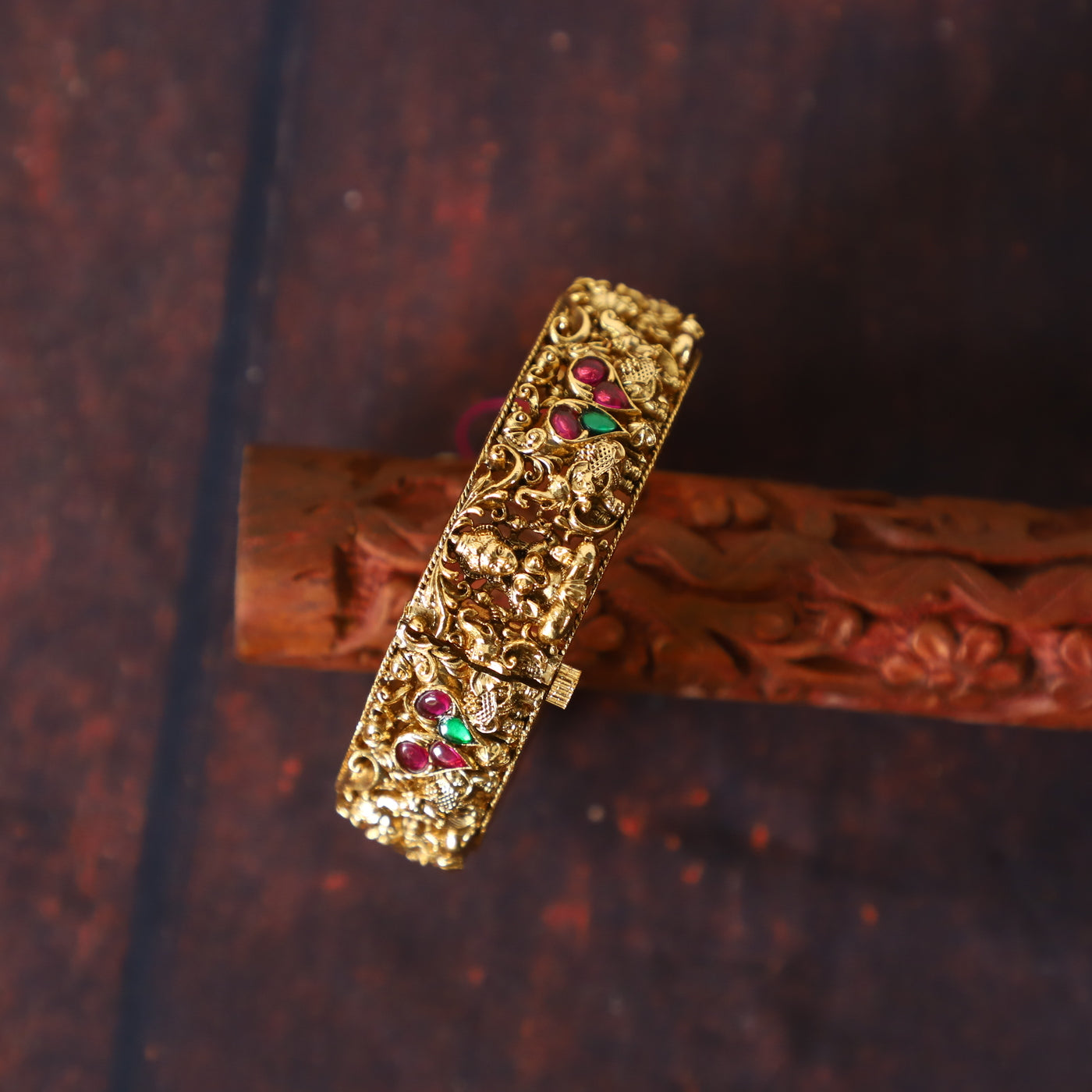 TEMPLE KADA BANGLES