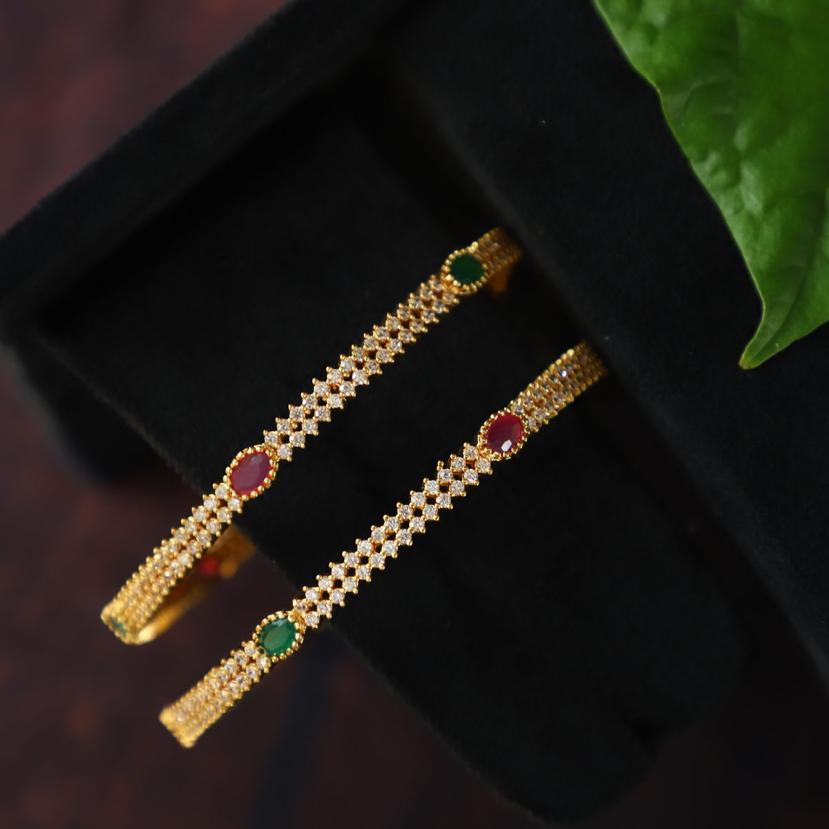 'JO' BANGLES