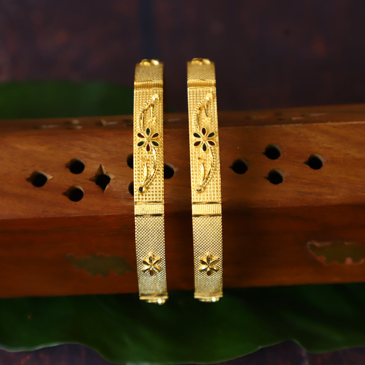 FLORI BANGLE