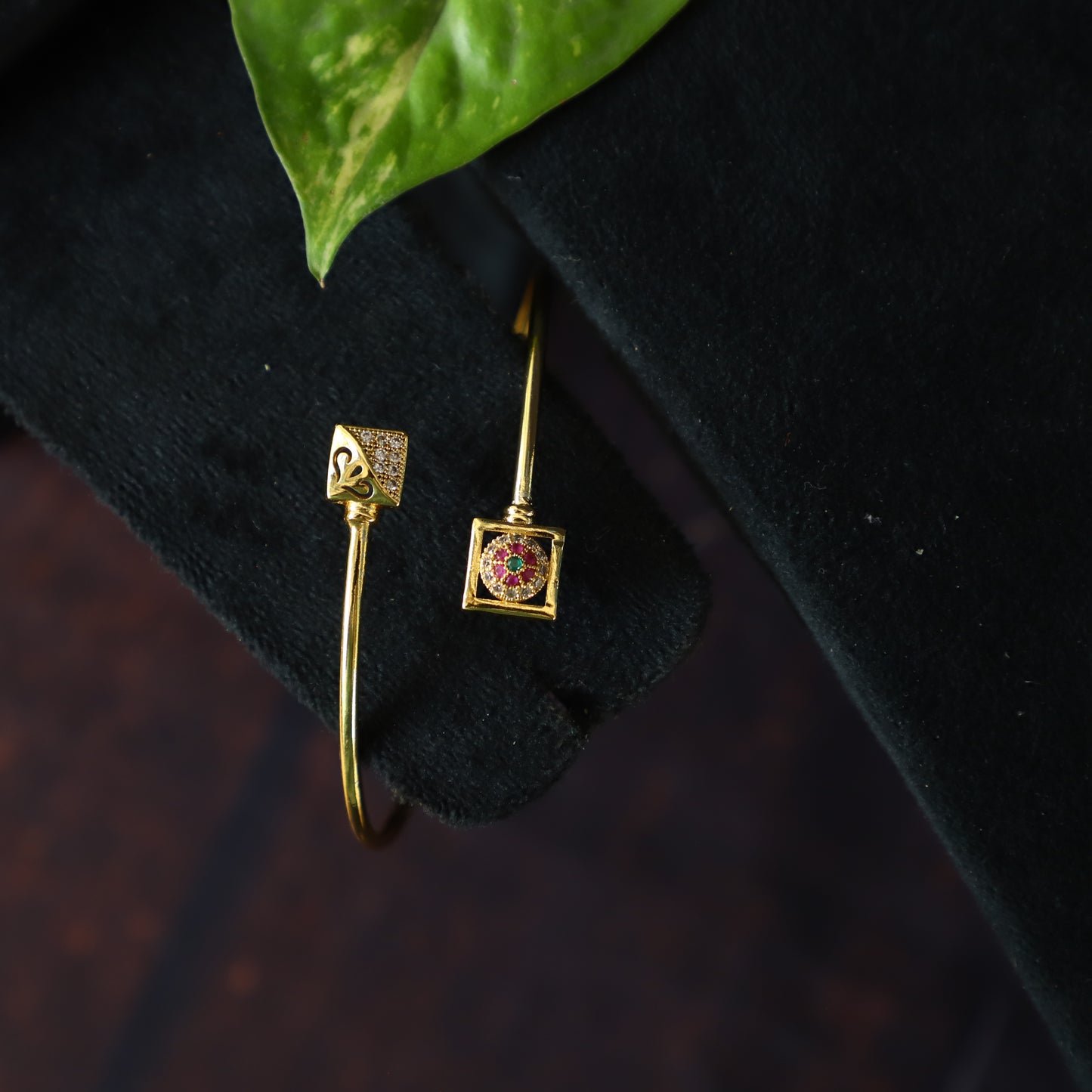 STUNNING BRACELET