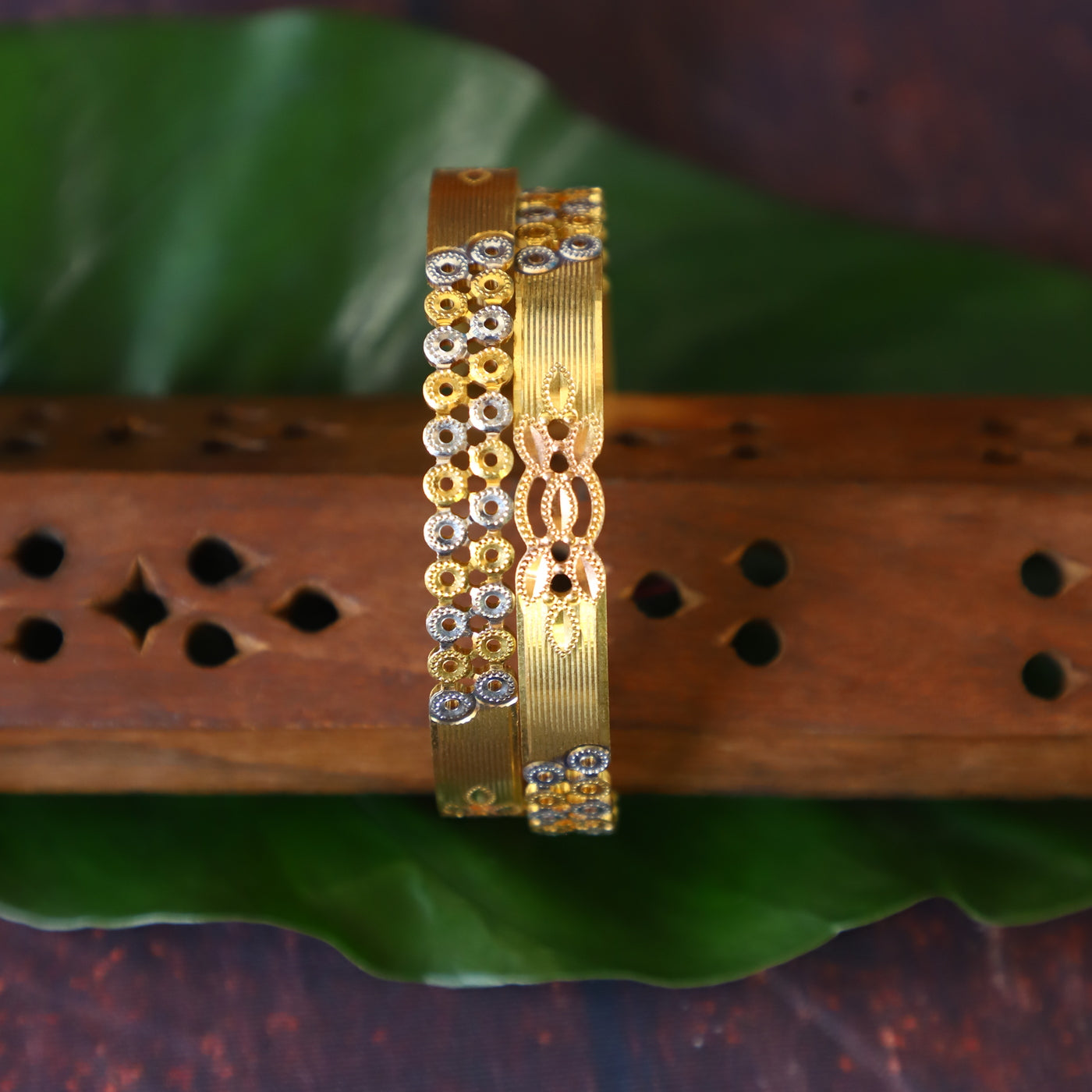 FANCY BANGLES