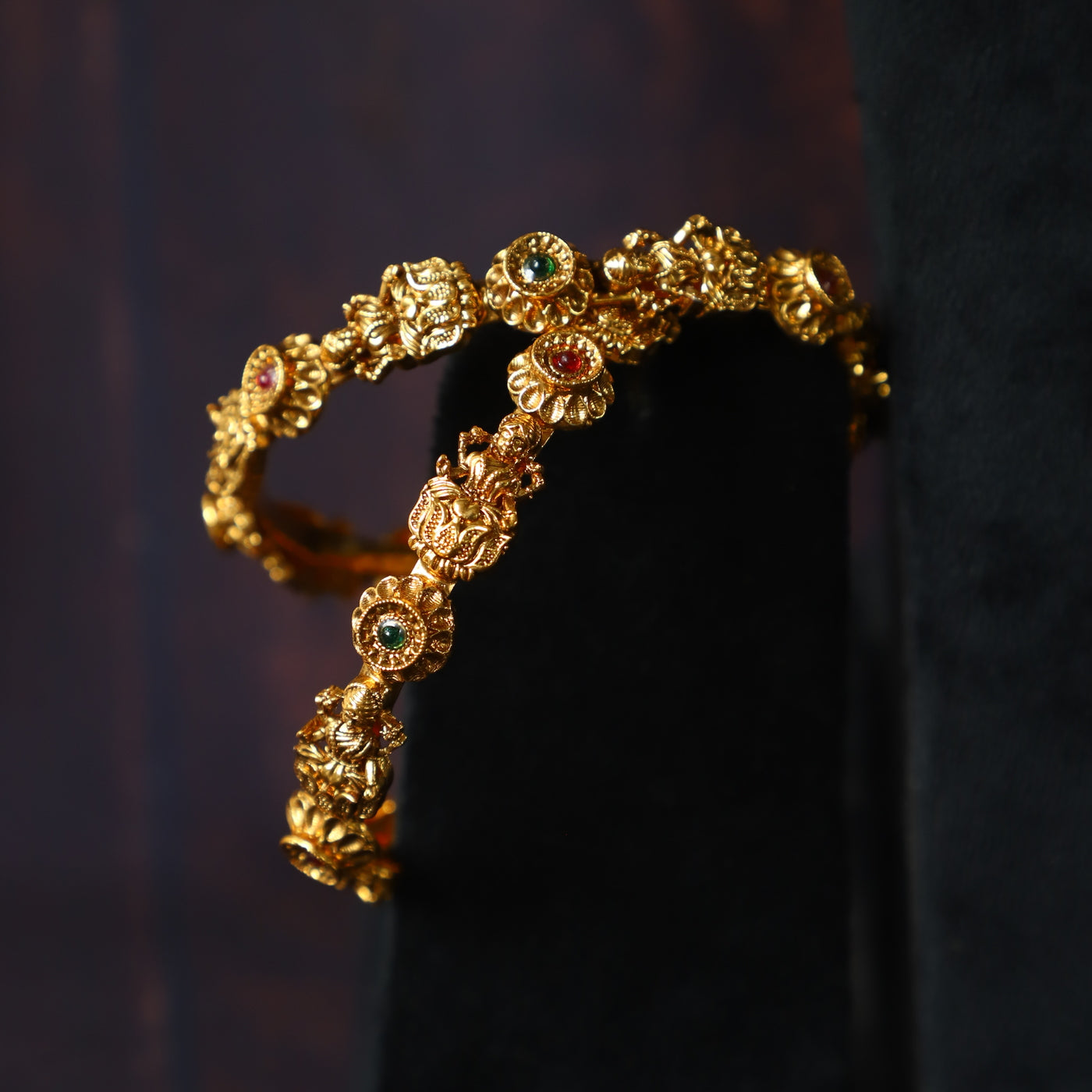 DIVII BANGLES