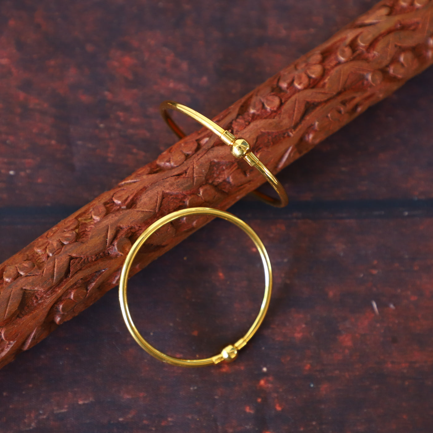 BALL BANGLE
