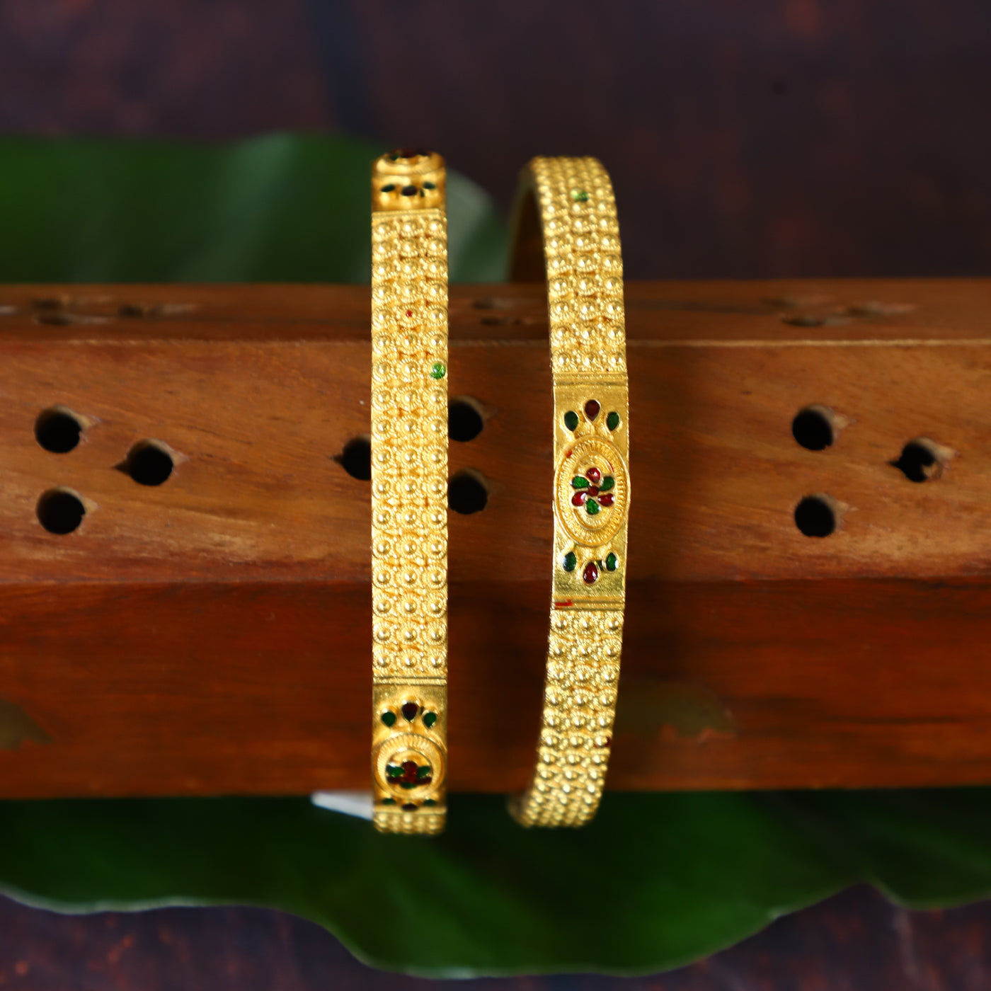 ANTIQUE BANGLE