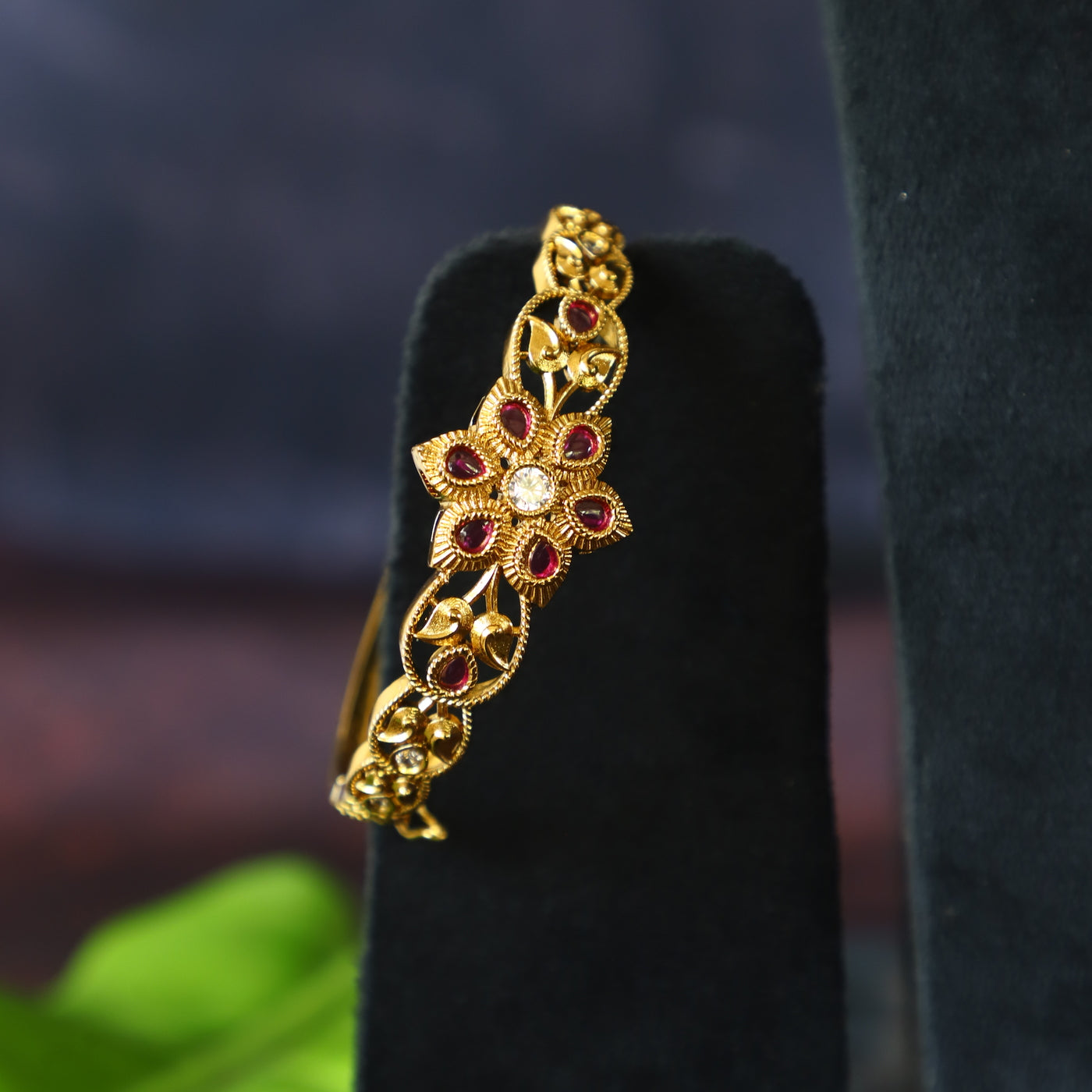 FLOWER BRACELET