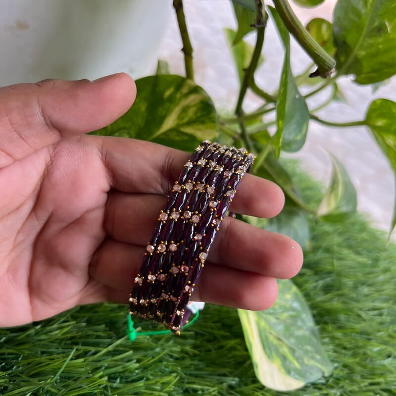 glass bangle wheat desighn voilet