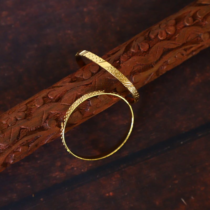 BLOOM BANGLE