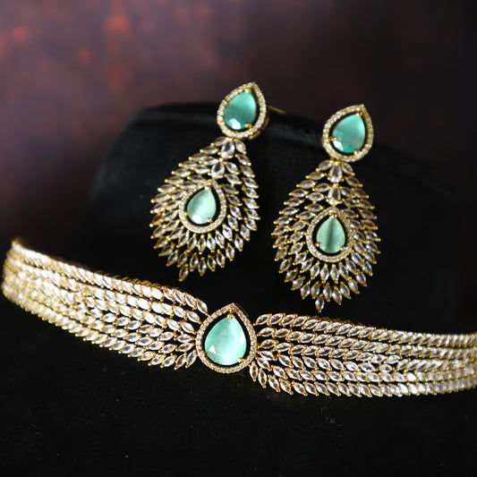 CHOKER NECKPIECE