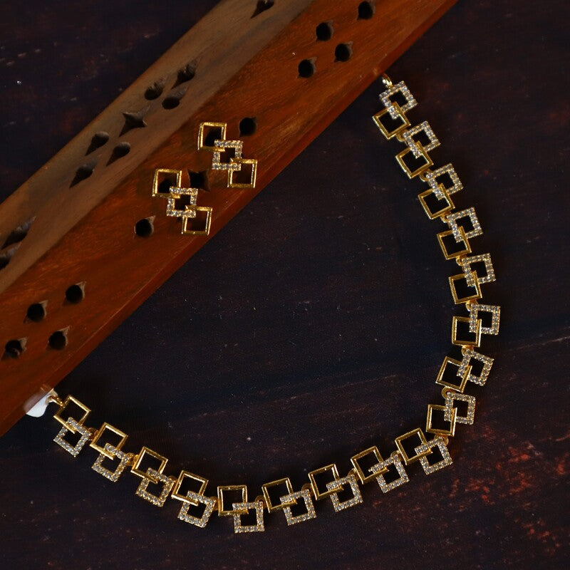 TIWINKE NECKPIECE
