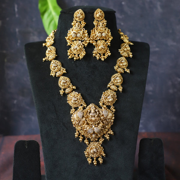 Neckpiece