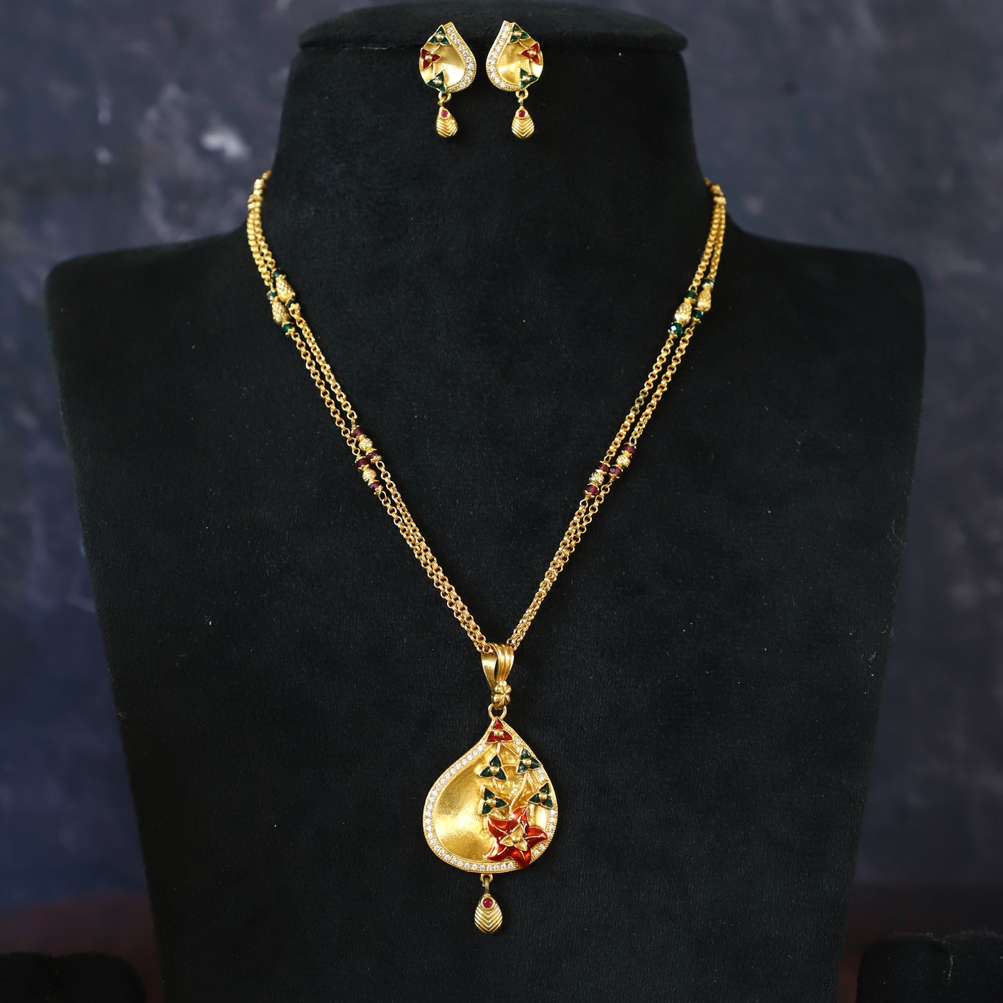 FLORAL PENDANT SET
