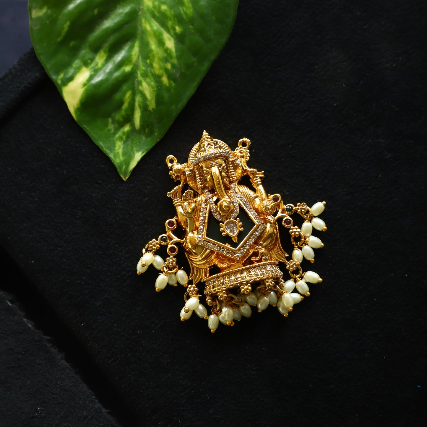 VINAYAGAR PENDANT