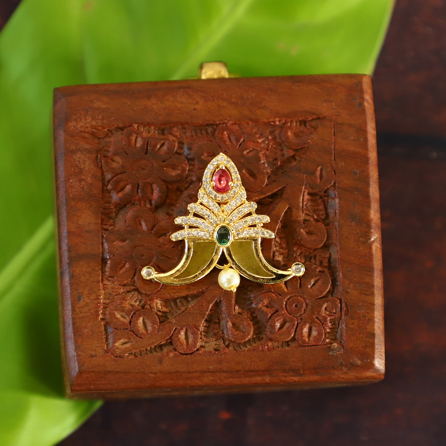 SMALL SINGA PAL PENDENT