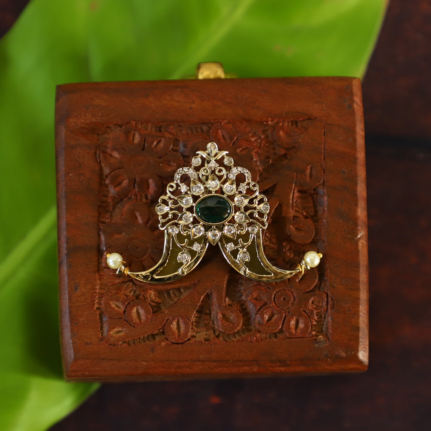 MEDIUM SINGA PAL PENDENT