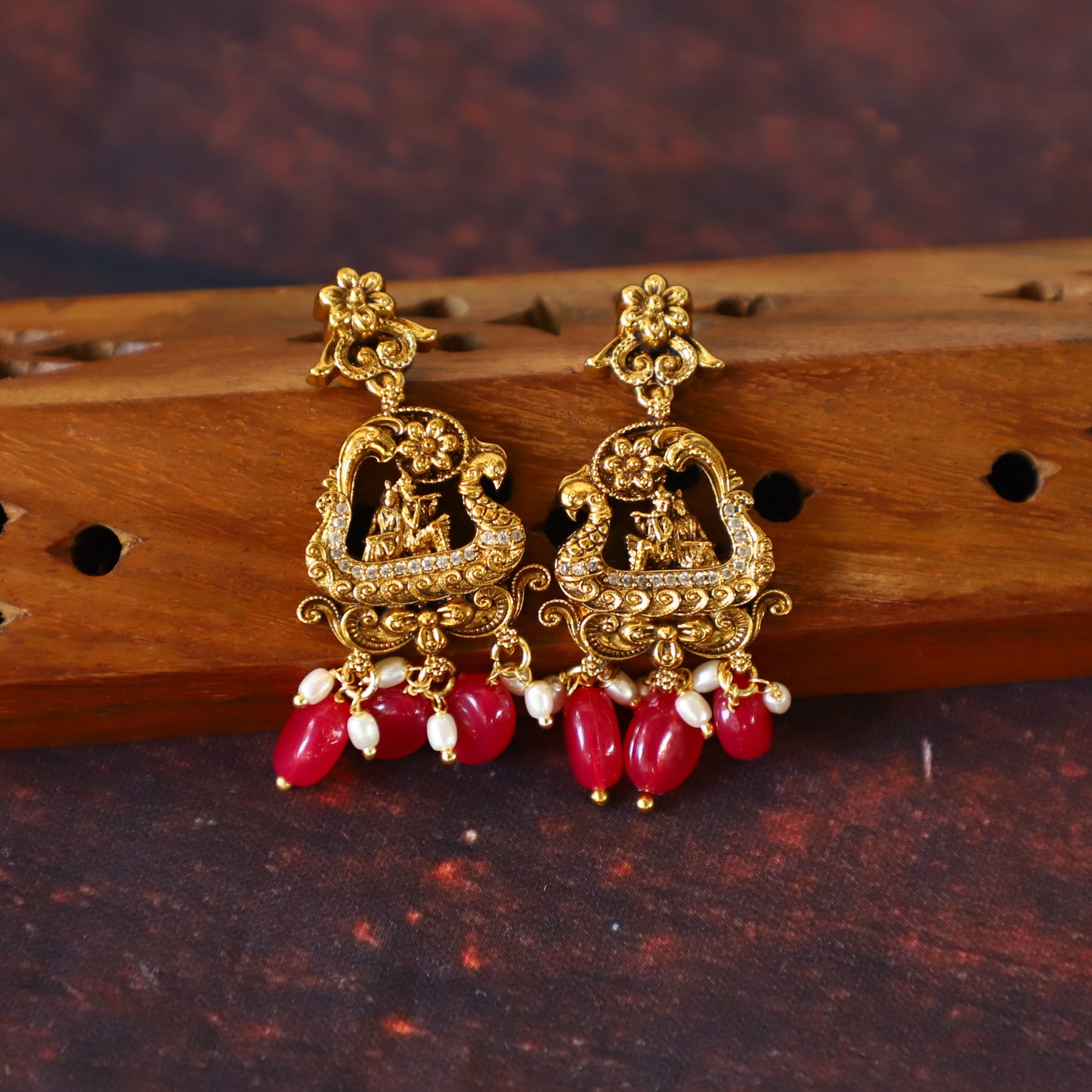 KRISH RADHA NECKPIECE