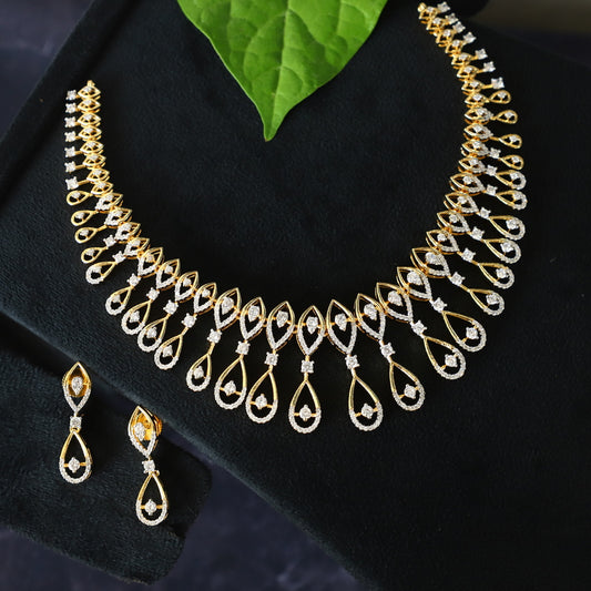 REGENT NECKPIECE