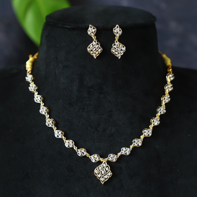 ""ELEGANT"" NECKSET