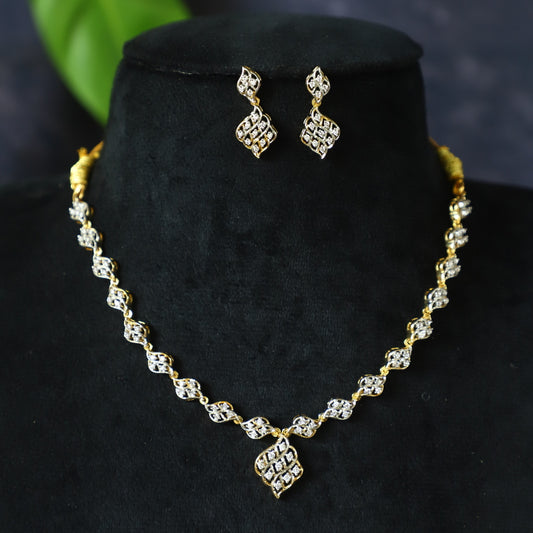 ""ELEGANT"" NECKSET