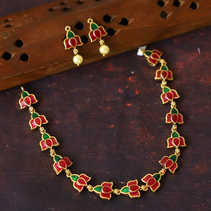 KAMAL PUSPA NECKPIECE