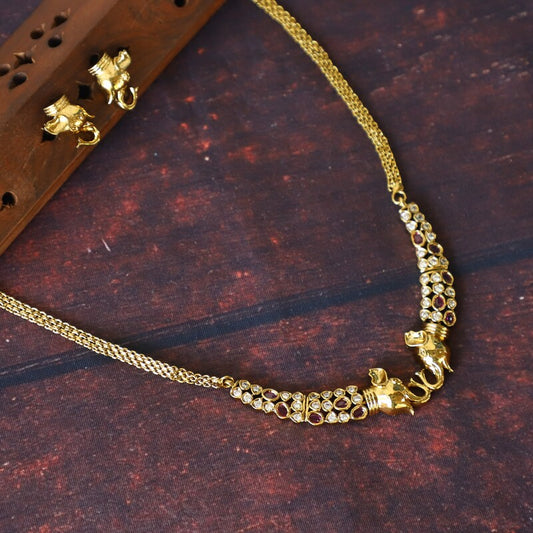"VINTAGE" NECKPIECE