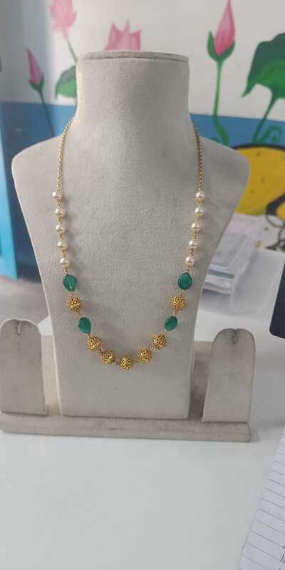 SANDAL WITH GREEN BEADS CHAIN