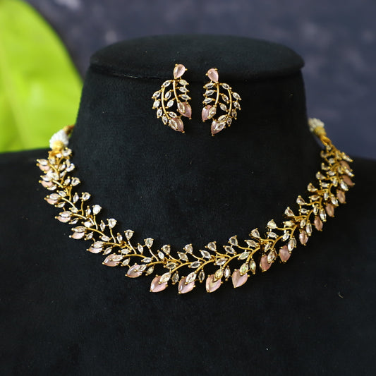 LEFE NECKPIECE