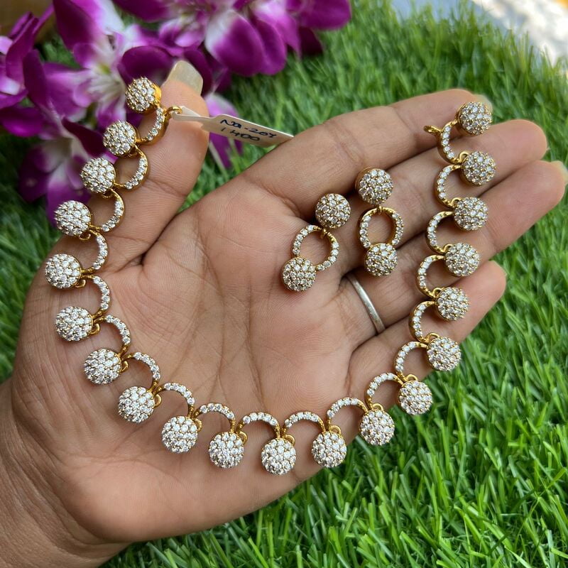 Diamond Replica - Circle Design Neckpiece