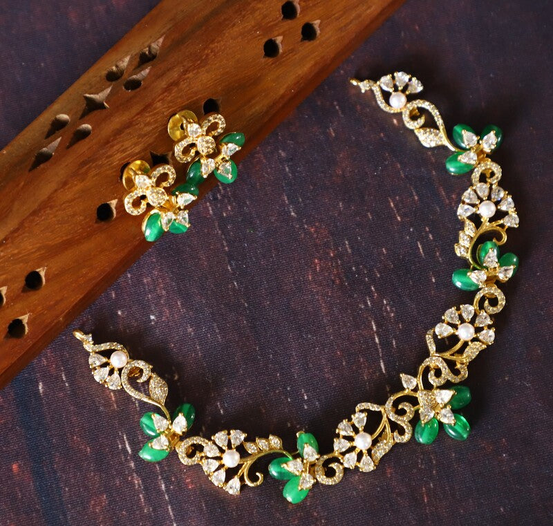 SONGBIRD NECKPIECE