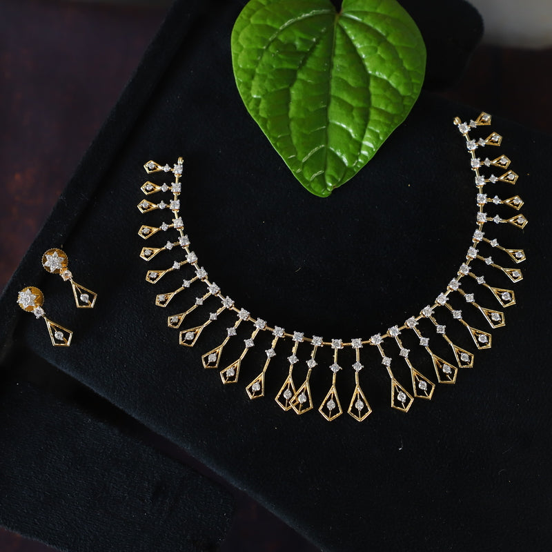 GLOW- - NECKPIECE