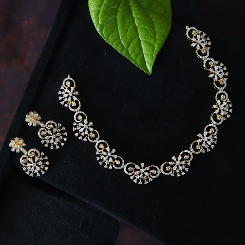WINK- NECKPIECE