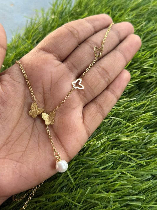 Pearl and butterfly rose gold chain