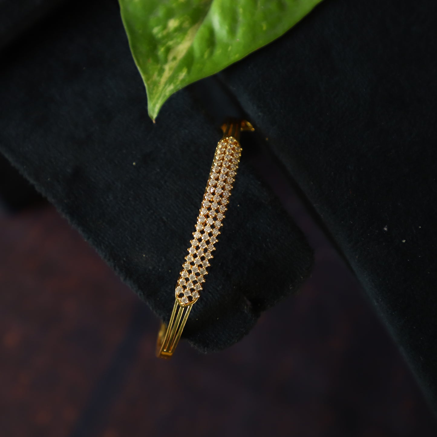 PEERLESS BRACELET