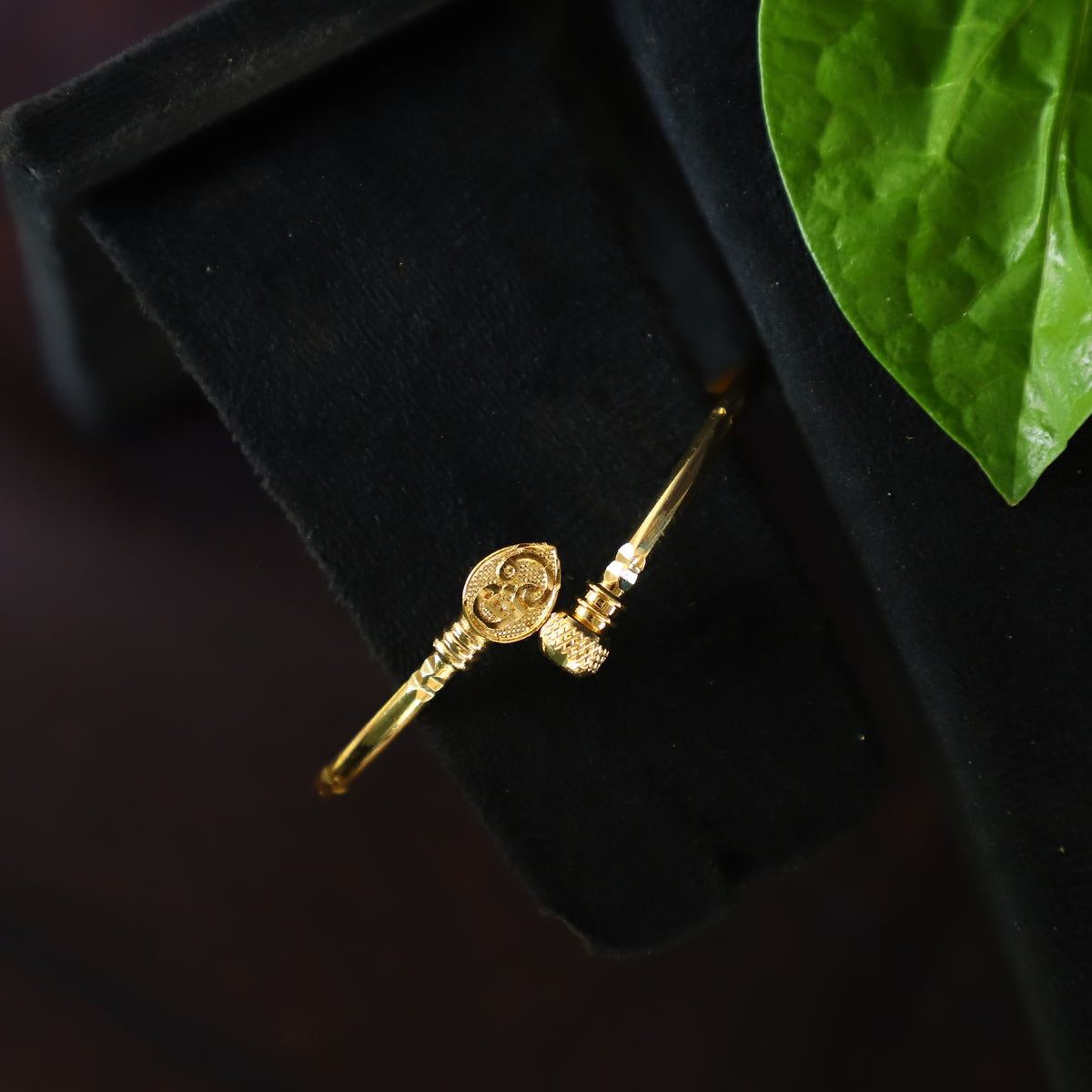VELS BRACELET