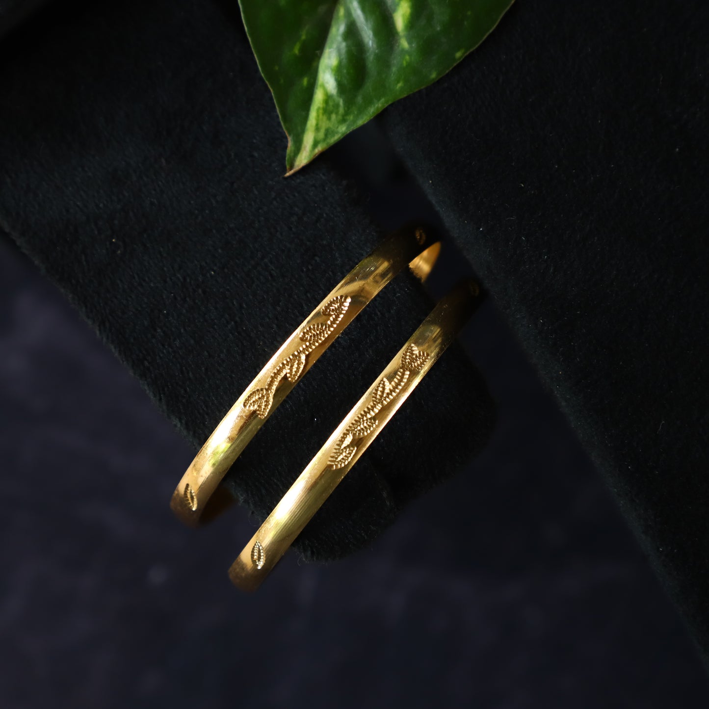 WALNUT BANGLE