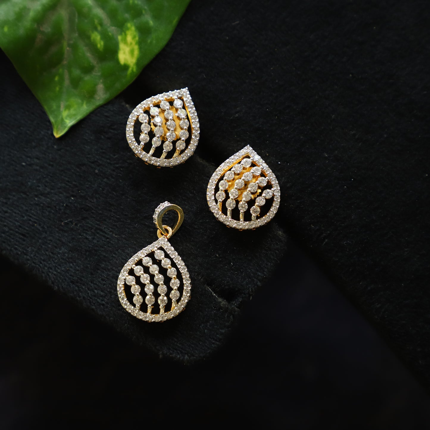 BLUEBELL PENDANT SET
