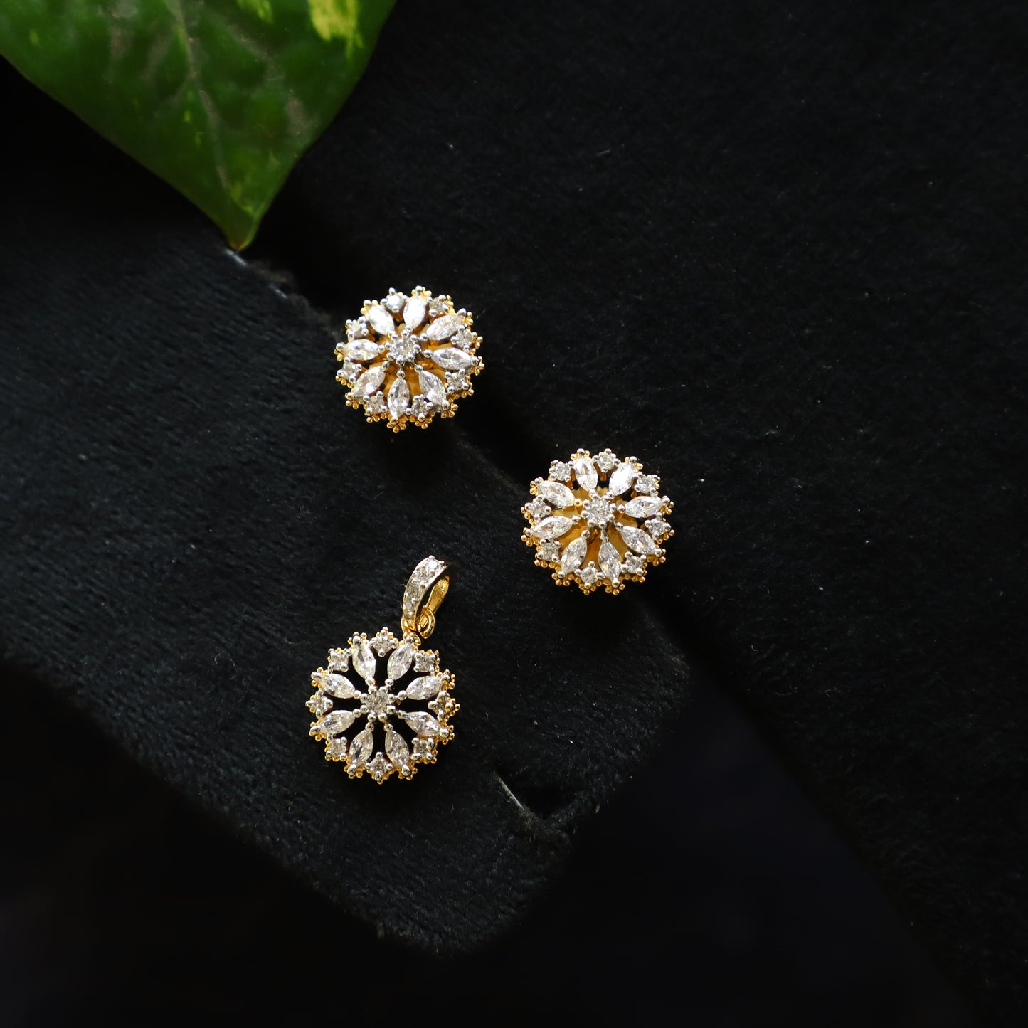 ACORN PENDANT SET