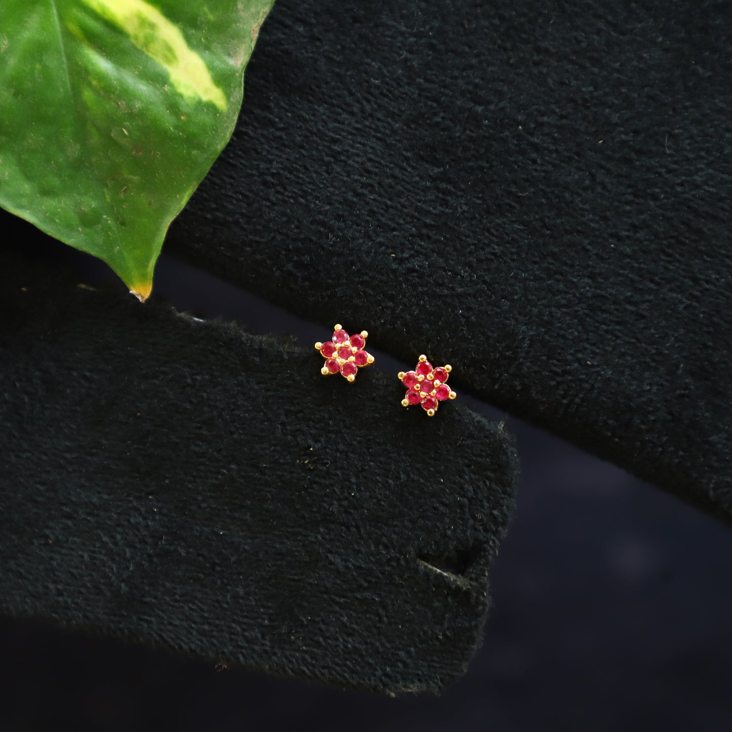 DISCUS EARRING