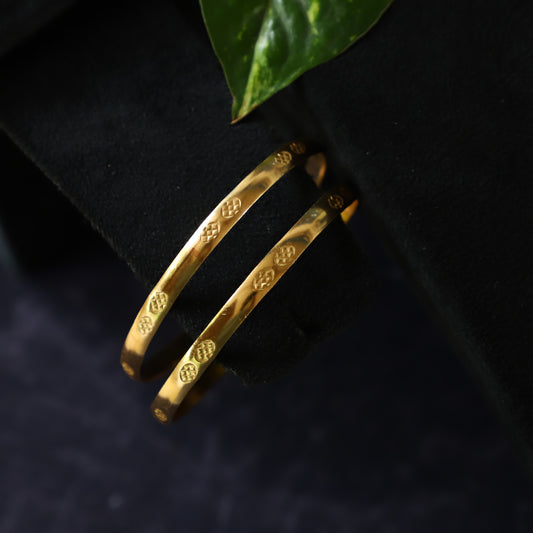PLUM BANGLE