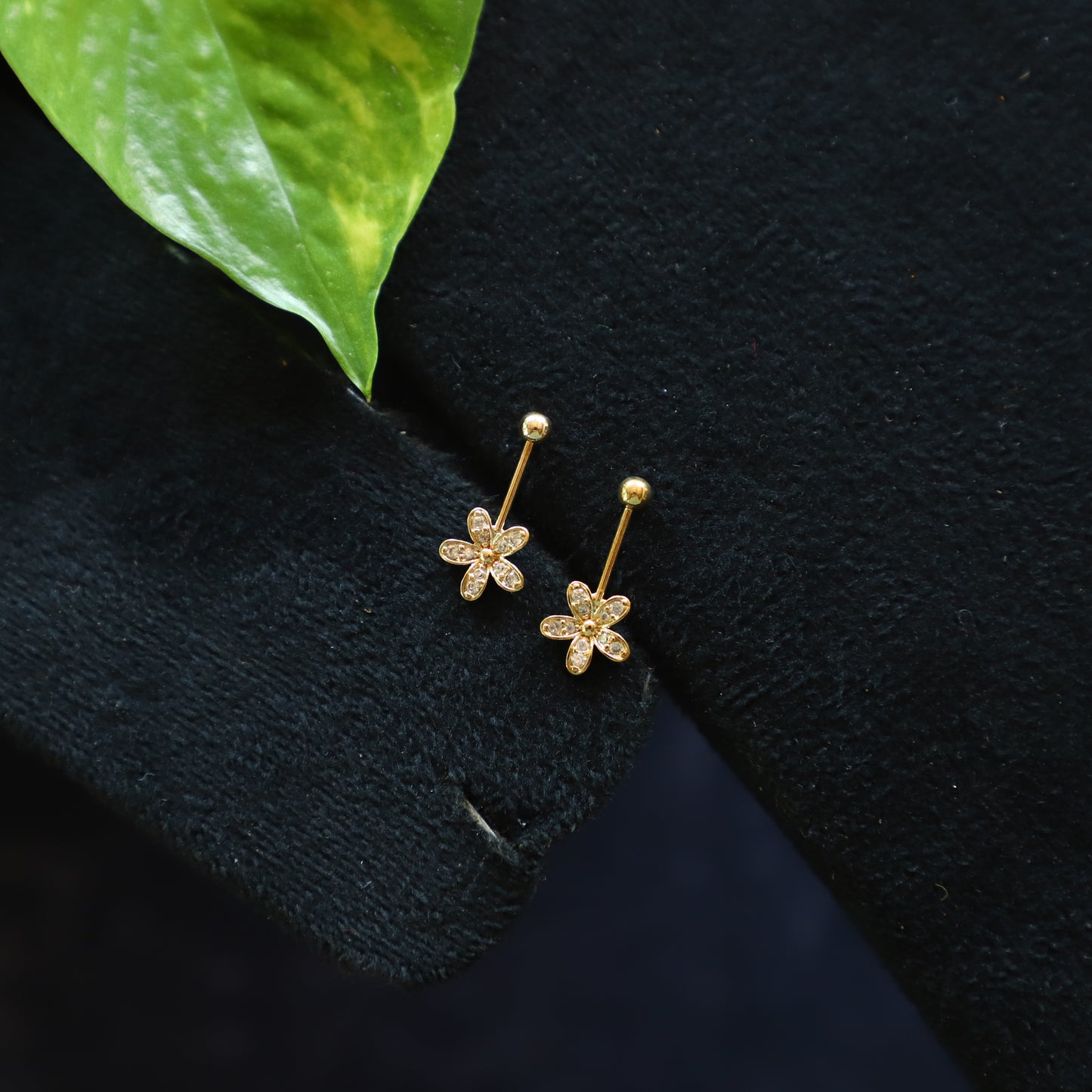 REX EARRING