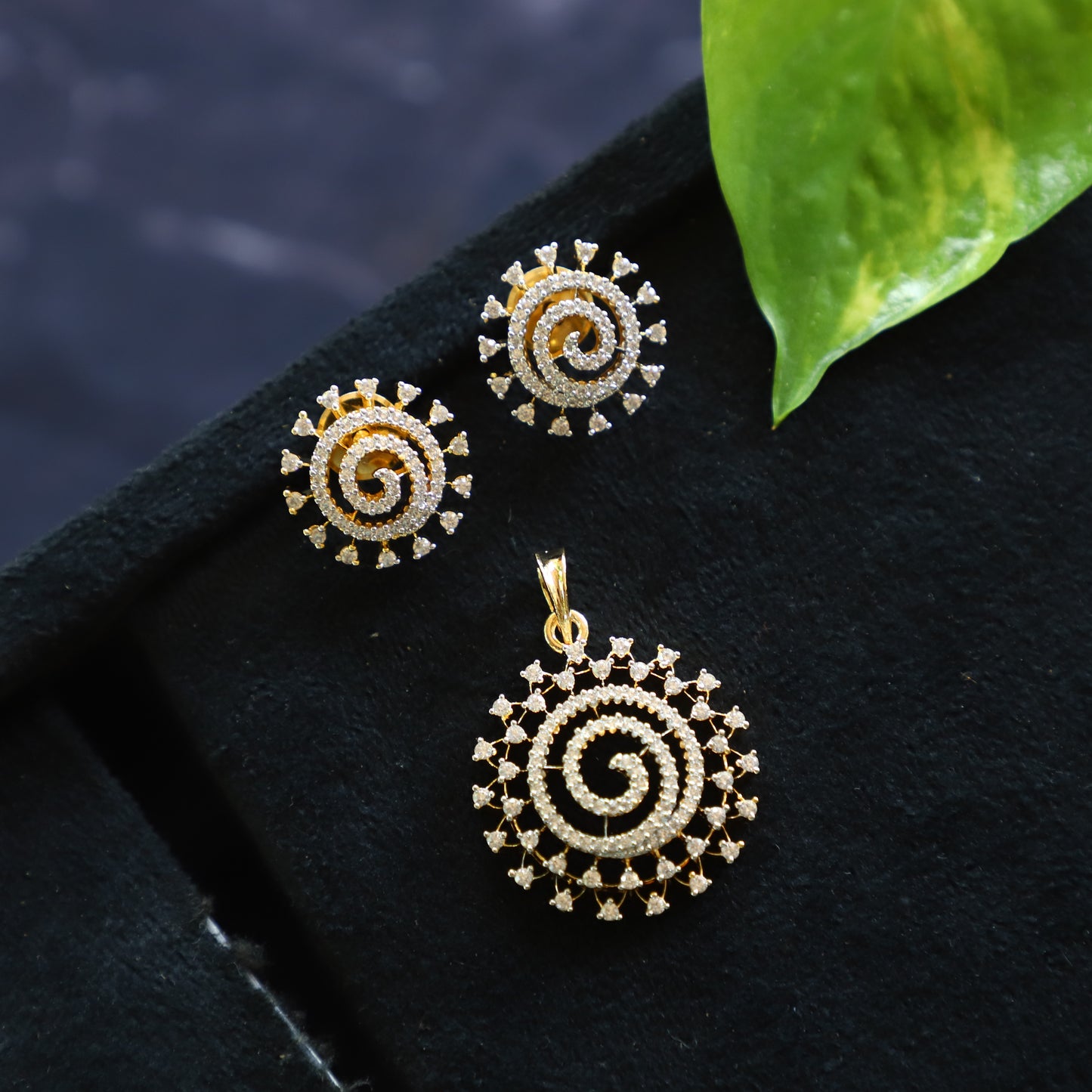 PARADISE PENDANT SET