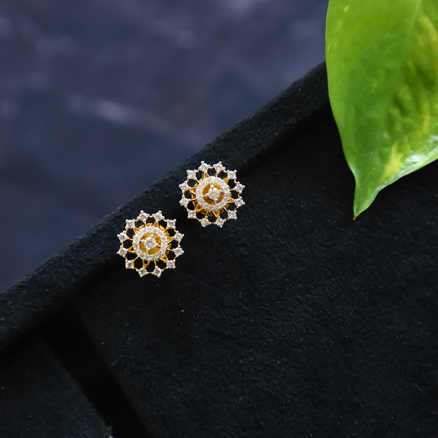 KISHMISH EARRING
